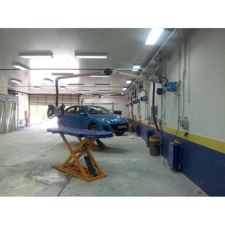 Bodyshop dust extraction system  